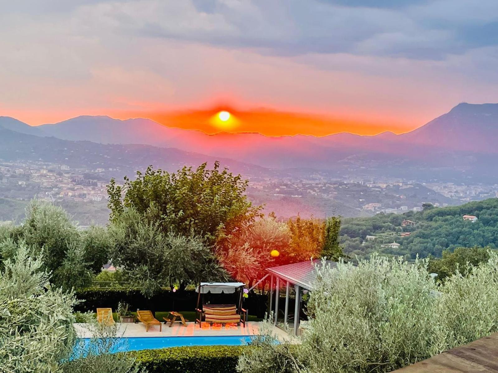 Villa Mandetta B&B Santo Stefano del Sole Eksteriør billede